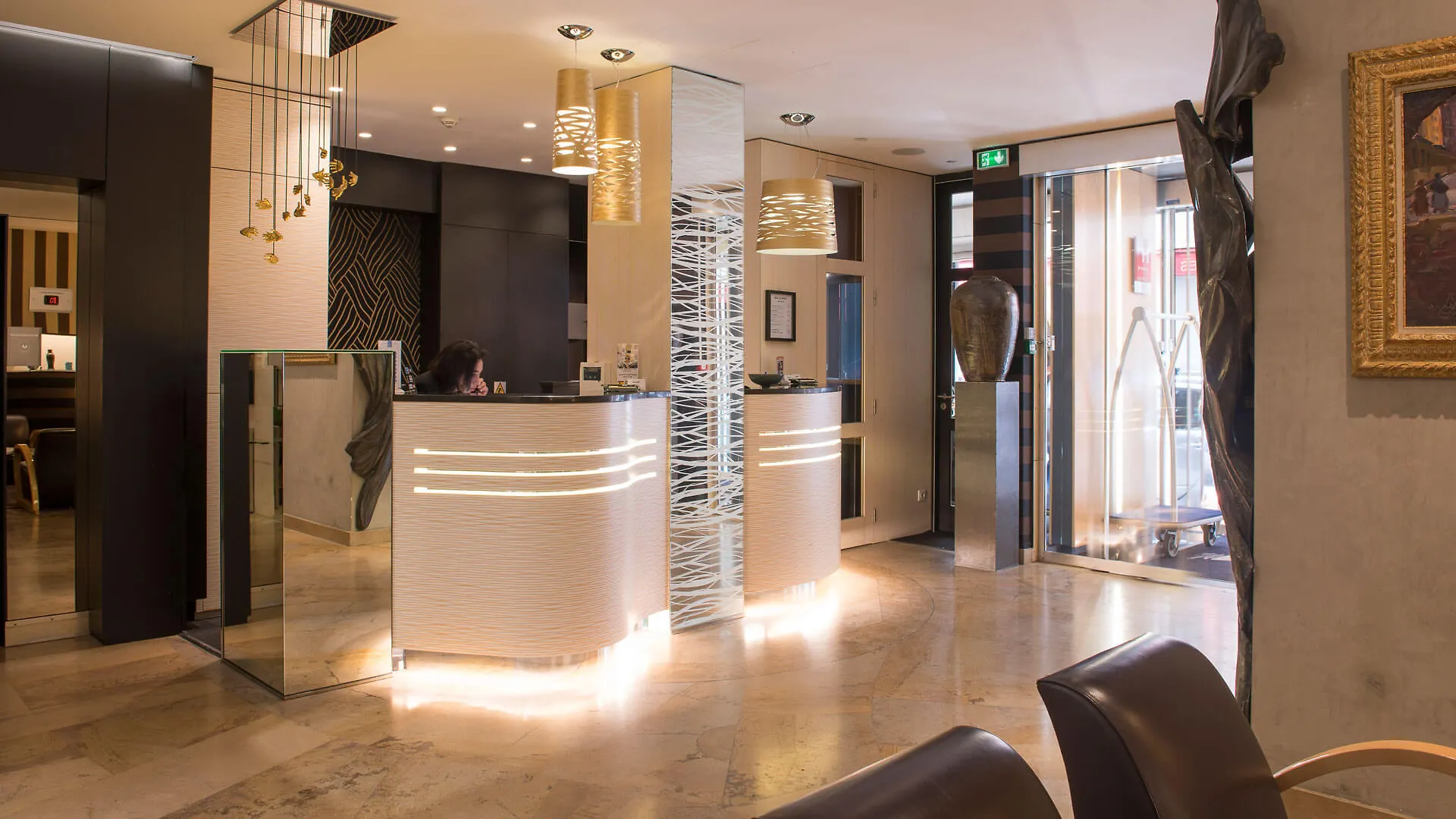 ****  Hotel Cambon Paris Fransa